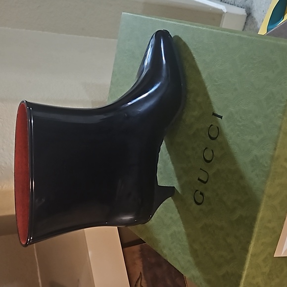 Gucci Interlocking GG Rubber Ankle Boots 41 - Picture 6 of 7